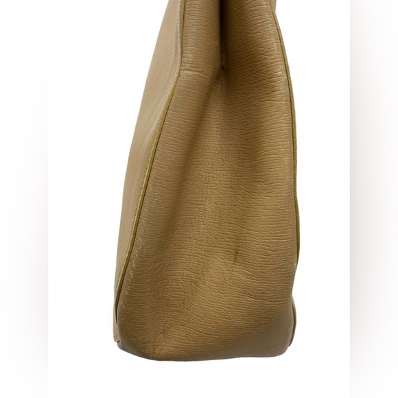 SALE - Gucci Bamboo Handle Leather Purse - 100% Authentic - Picture 5 of 9